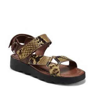 Aerosole wave sandal yellow snake size 7.5